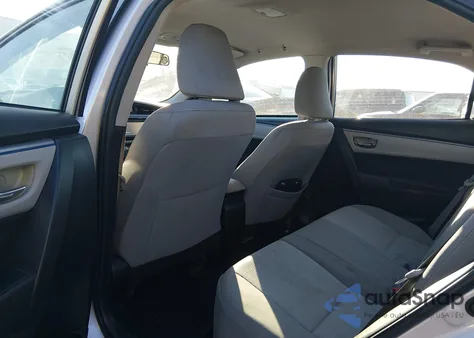 2015 Toyota Corolla Le z USA, uszkodzony, nr VIN 5YFBURHE0FP350941